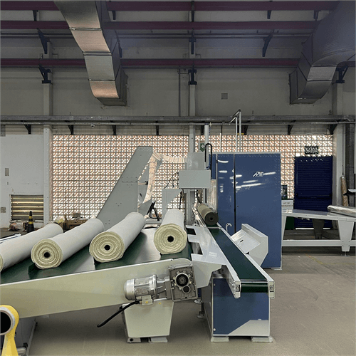 High-Speed Automatic Roll Packaging usage